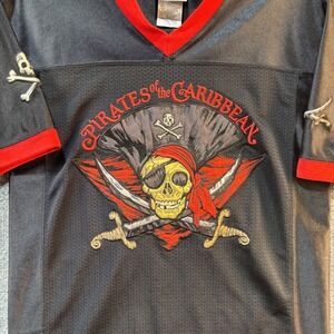 Disneyland Pirates of the Caribbean Captain Jack 67 Jersey Youth Large Black Red